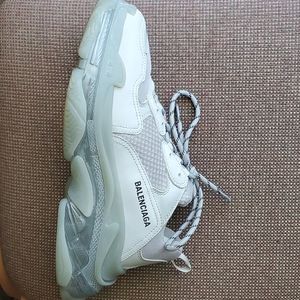 Balenciaga triple s- Gray Clear Sole